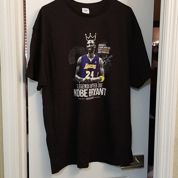 Kobey Bryant T-SHIRT - Picture 1 of 3